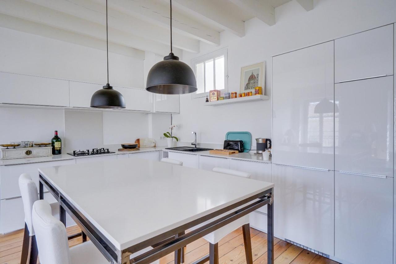 Le Hugue Up - Bel Appartement En Plein Coeur De Бордо Экстерьер фото